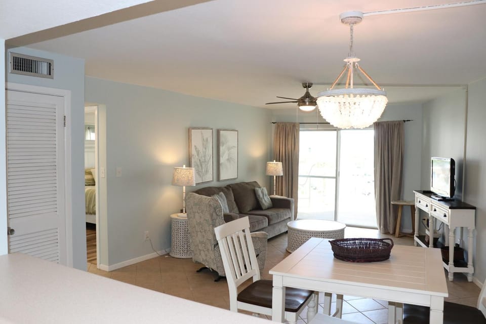 El Matador 245 by Alicia Hollis Rentals House in Okaloosa Island