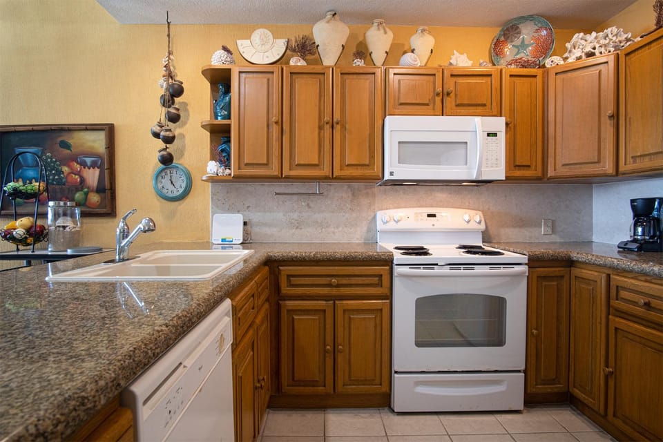 Kitchen or kitchenette, oven, stove, kitchen