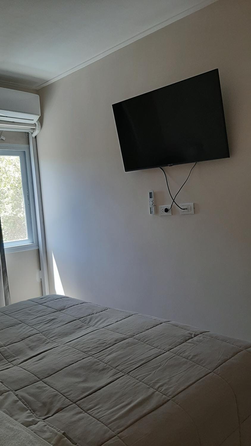 TV and multimedia, Photo of the whole room