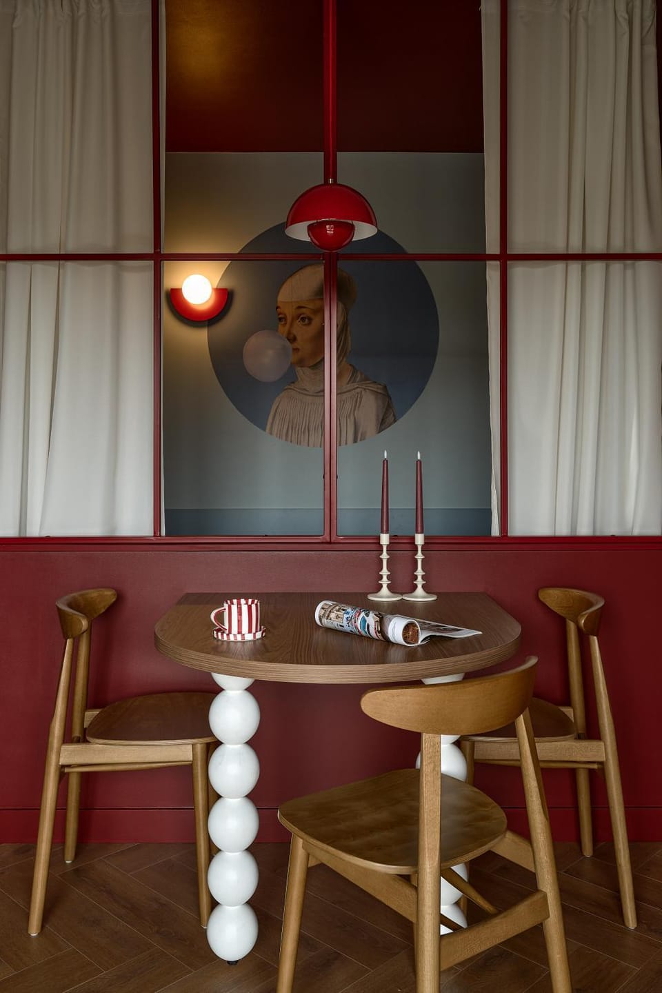 Photo of the whole room, Decorative detail, Dining area