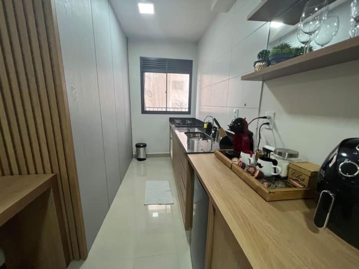Coffee/tea facilities, Kitchen or kitchenette, minibar, stove