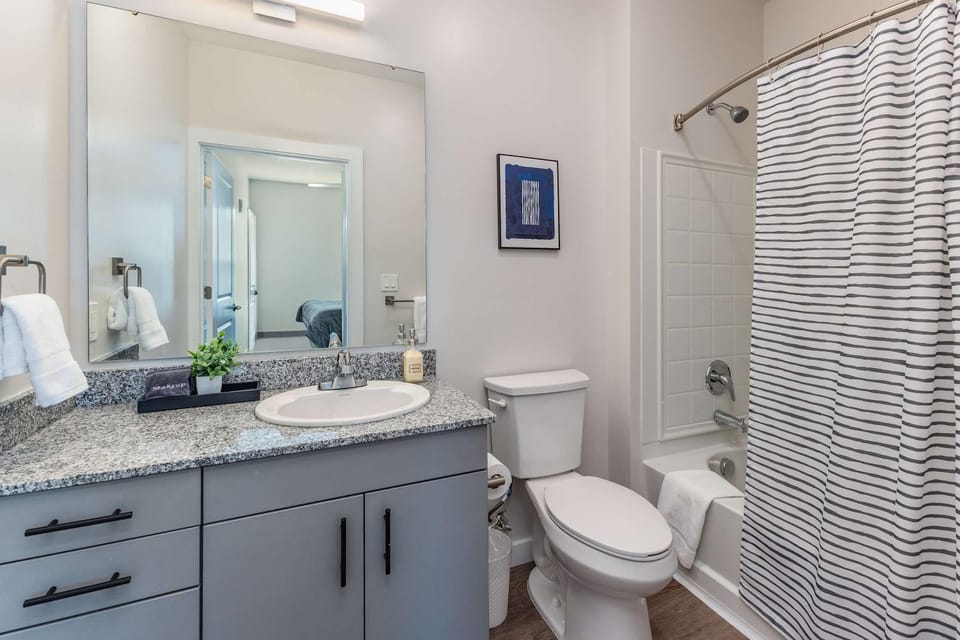 Stylish & Spacious Stay Near The Banks Apartment in Cincinnati