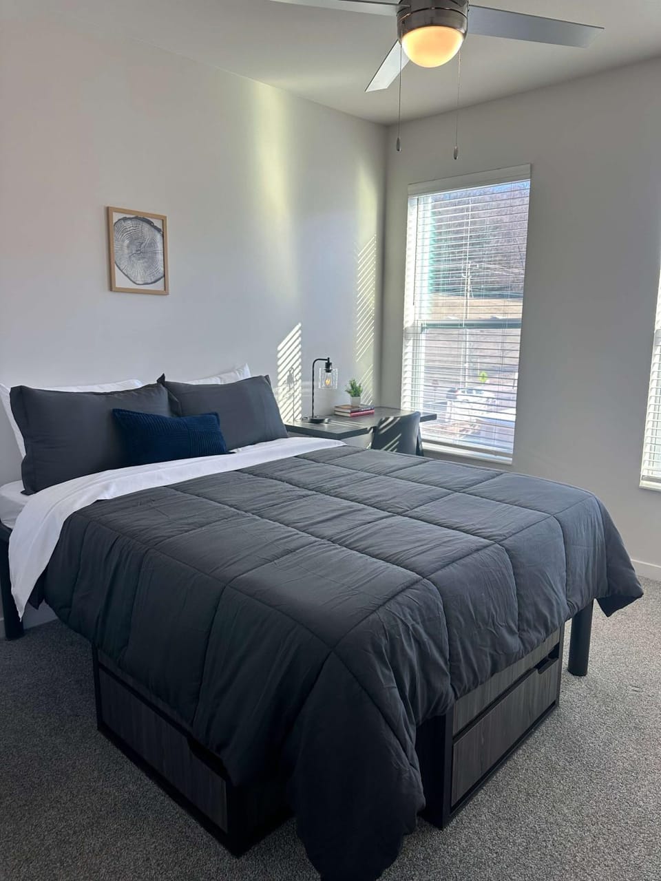 Modern Stay Close to Dining & Entertainment Apartment in Cincinnati