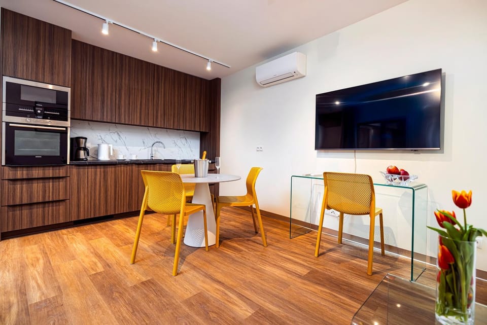 EASY RENT- The Art, Centrum, Free Parking Apartment in Masovian Voivodeship