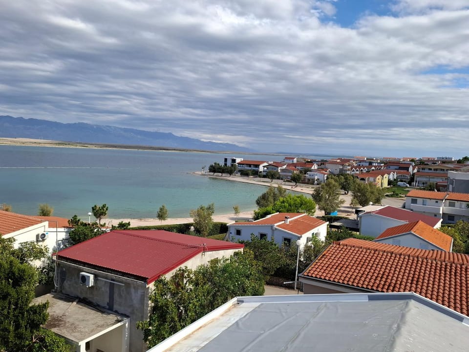 Neighbourhood, Beach, Sea view