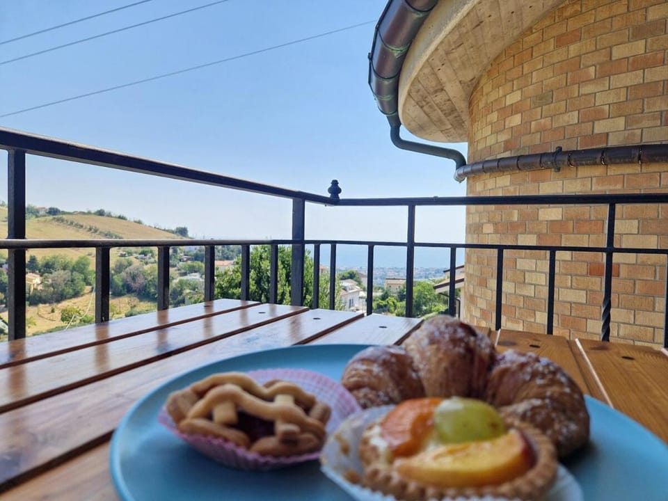 Double Sea View Design Wi-Fi Parking AC Apartment in Marche