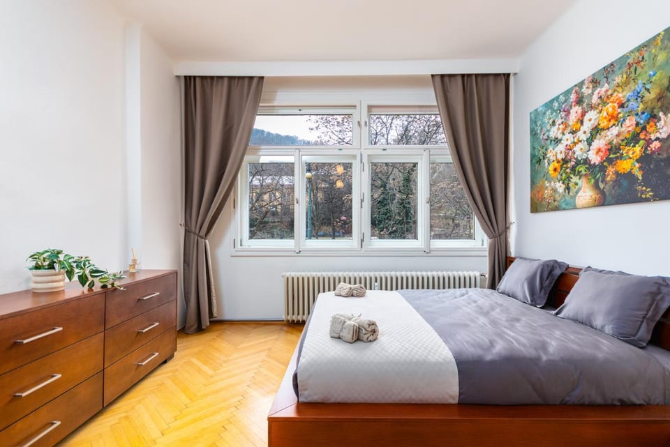 Bed, Bedroom, internet