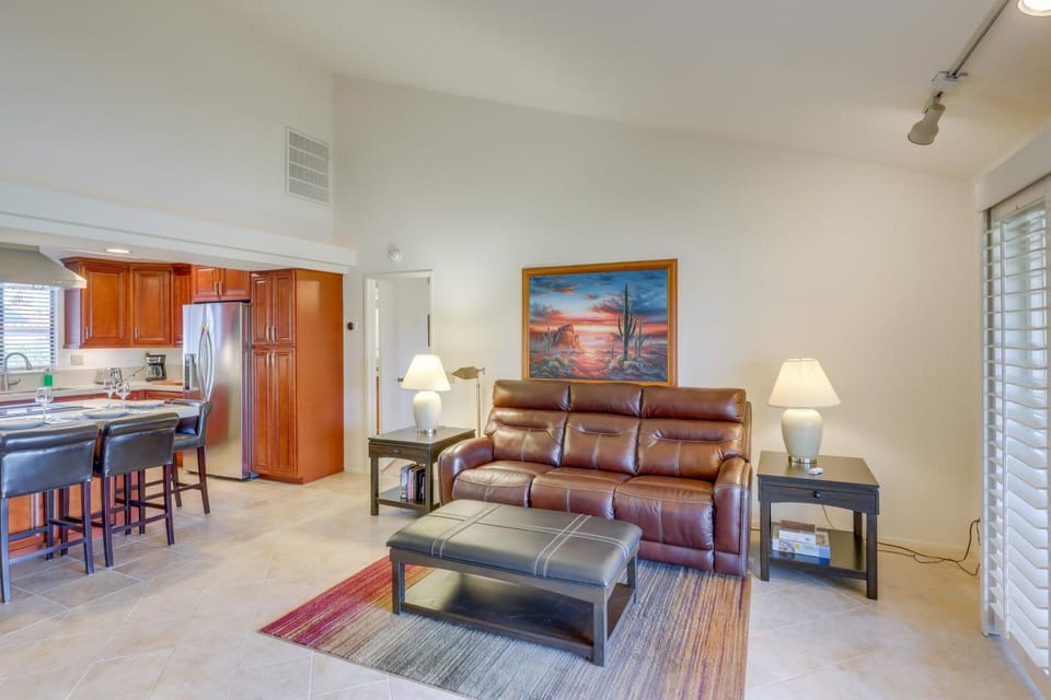 Spacious Condo w/ Mtn Views in Palm Desert! House in Palm Desert
