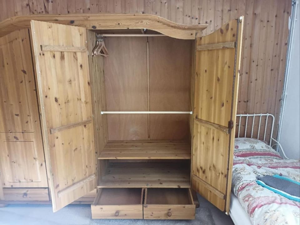 Bed, Photo of the whole room, Bedroom, wardrobe