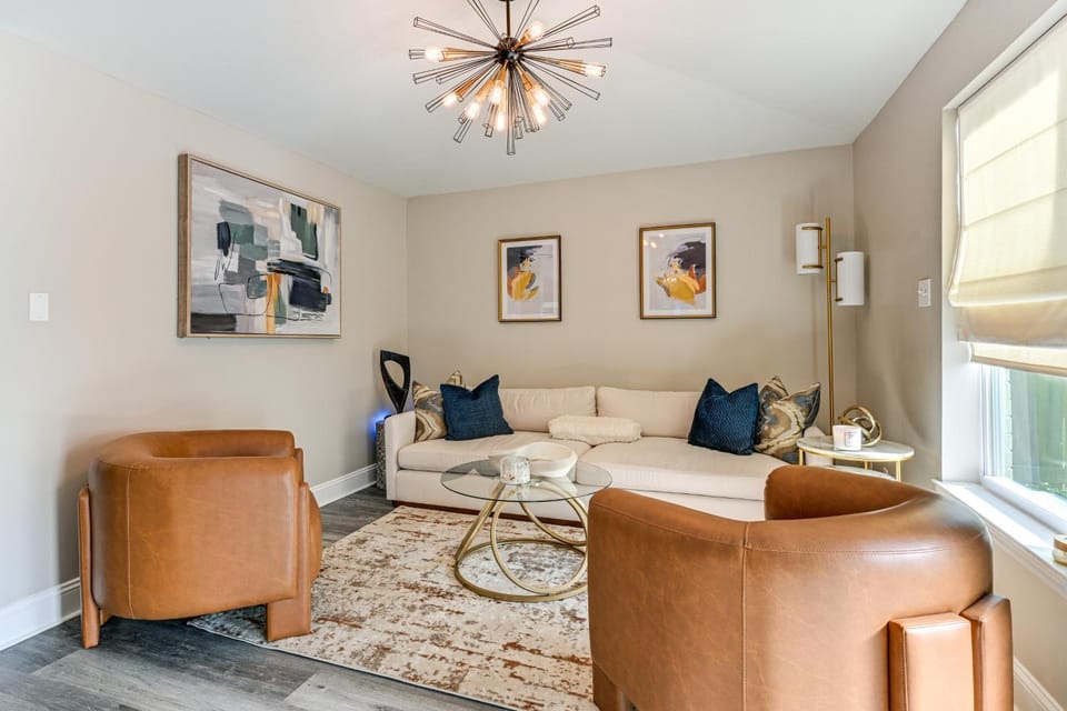 Charlotte Gem w/ Deck & Community Amenities House in Charlotte