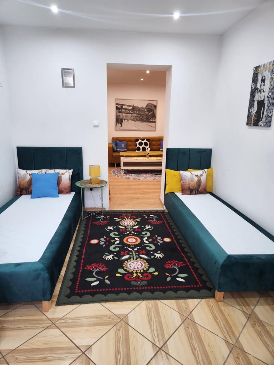 Retro House ogród prywatny parking pod domem Apartment in Lviv Oblast