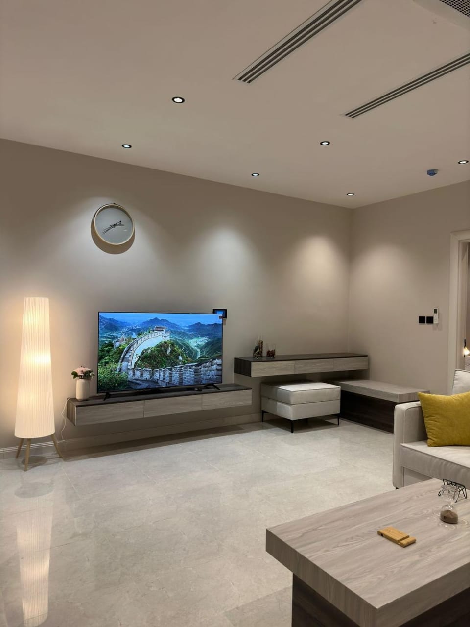 TV and multimedia, Living room, Seating area