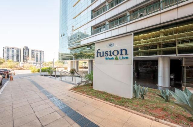 Fusion 911 9 Andar - 6 min da Esplanada - Academia, Piscina Aquecida, Sauna, Garagem - By Hospede Fácil Apartment in State of Goiás