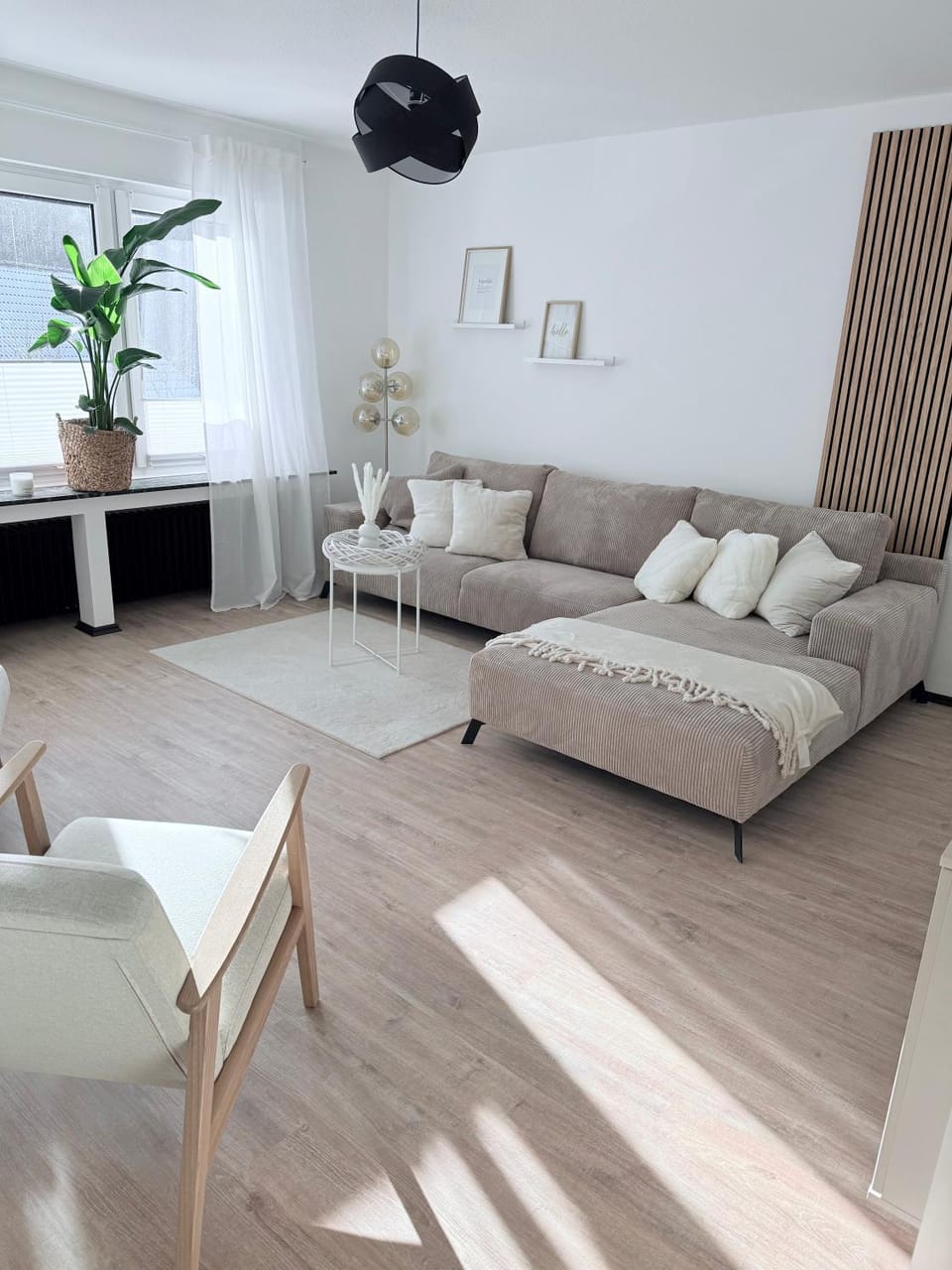 Communal lounge/ TV room, Living room, Photo of the whole room
