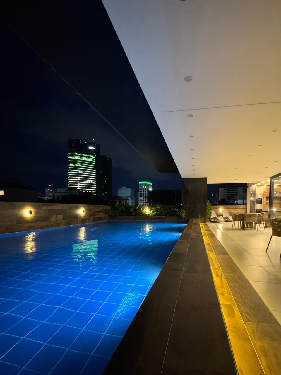 Night, Swimming pool