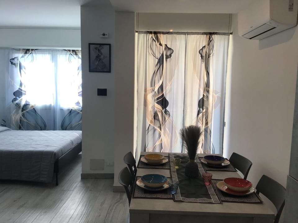 Dining area, air conditioner