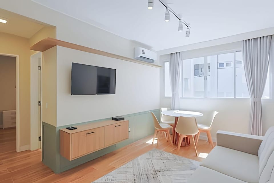 Apto Reformado Av Hercílio Luz Apartment in Florianopolis