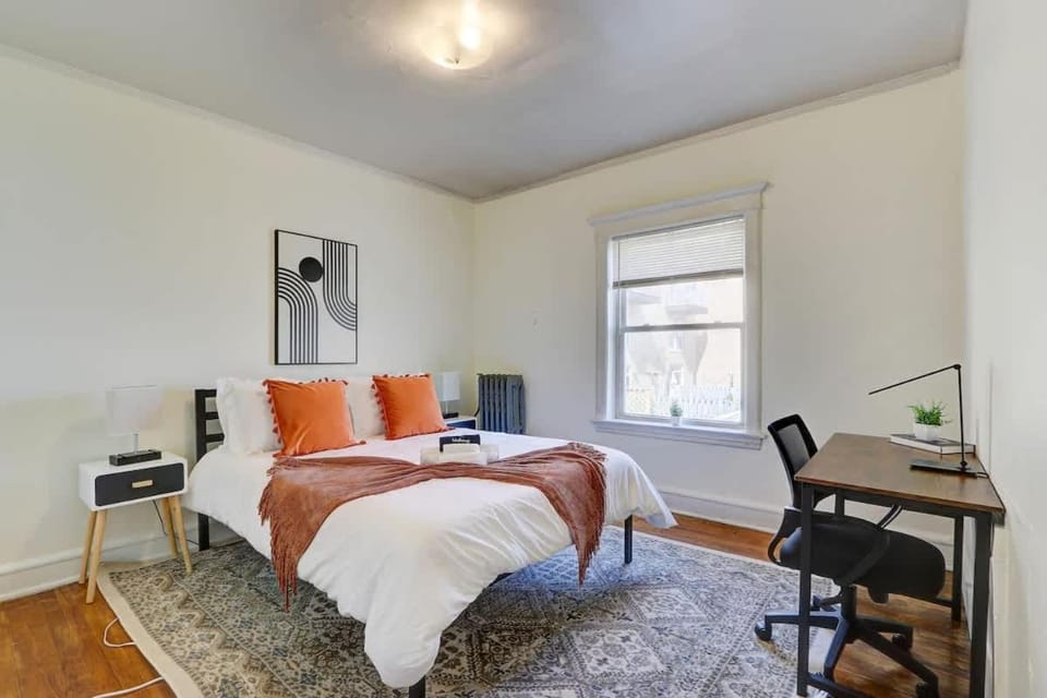 3BR - Prospect Row - McKinley Beach - Sleeps 8 Apartment in Milwaukee