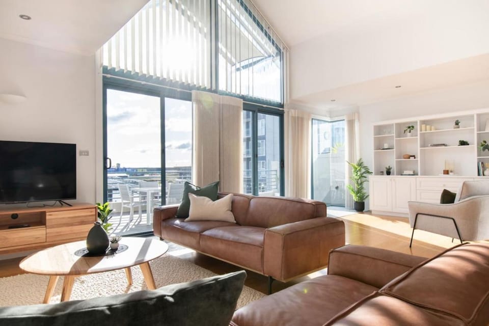 Luxury Waterfront Stay Apartment in Launceston