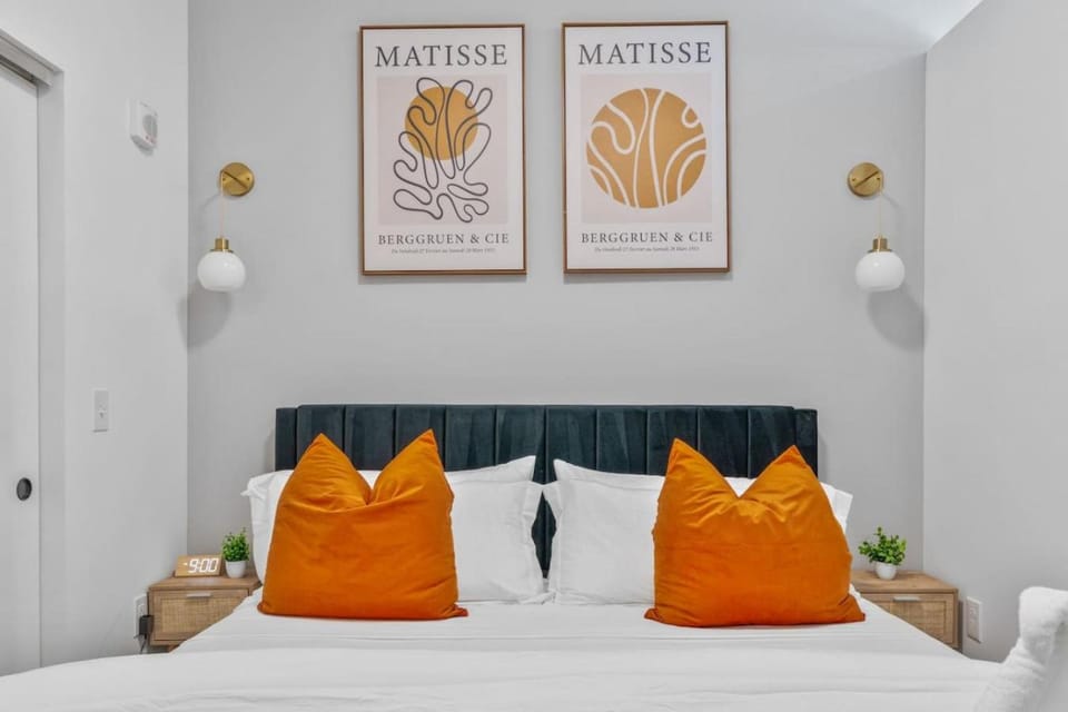 Bed, Bedroom