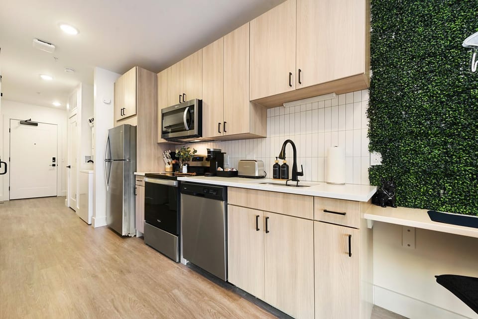 dishwasher, oven, pet friendly, stove, toaster