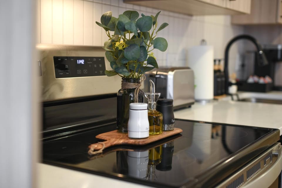 Coffee/tea facilities, Kitchen or kitchenette, pet friendly, stove, toaster