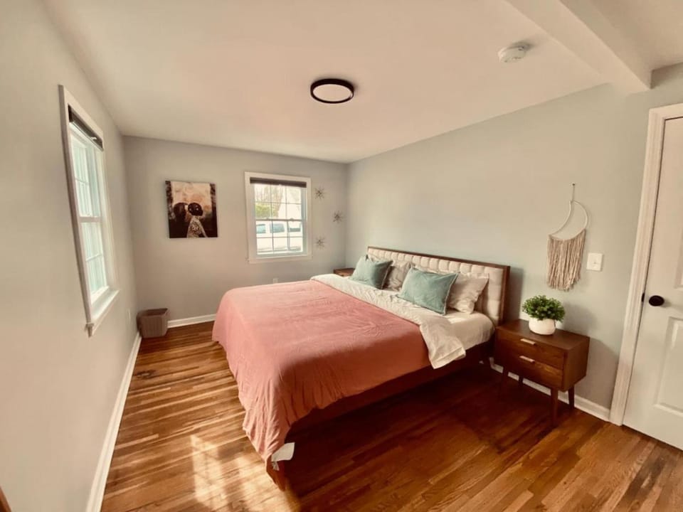 23 COMFORT AND LUXURY 3 BR 2 BA House House in Connecticut