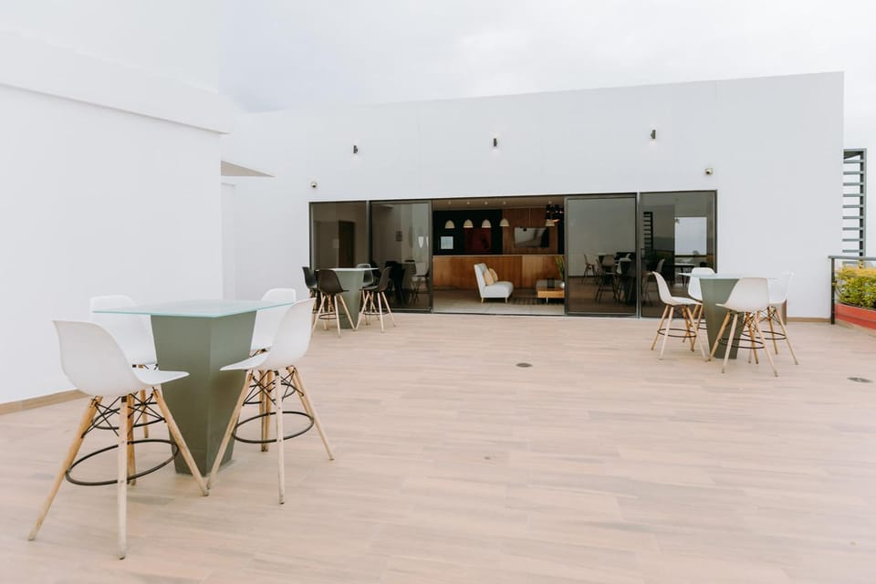 Banquet/Function facilities, Seating area
