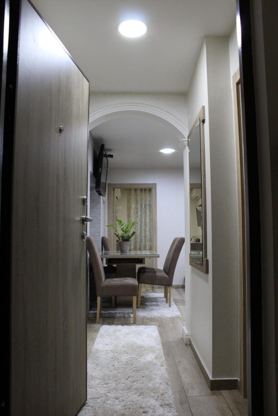 Seating area, Dining area