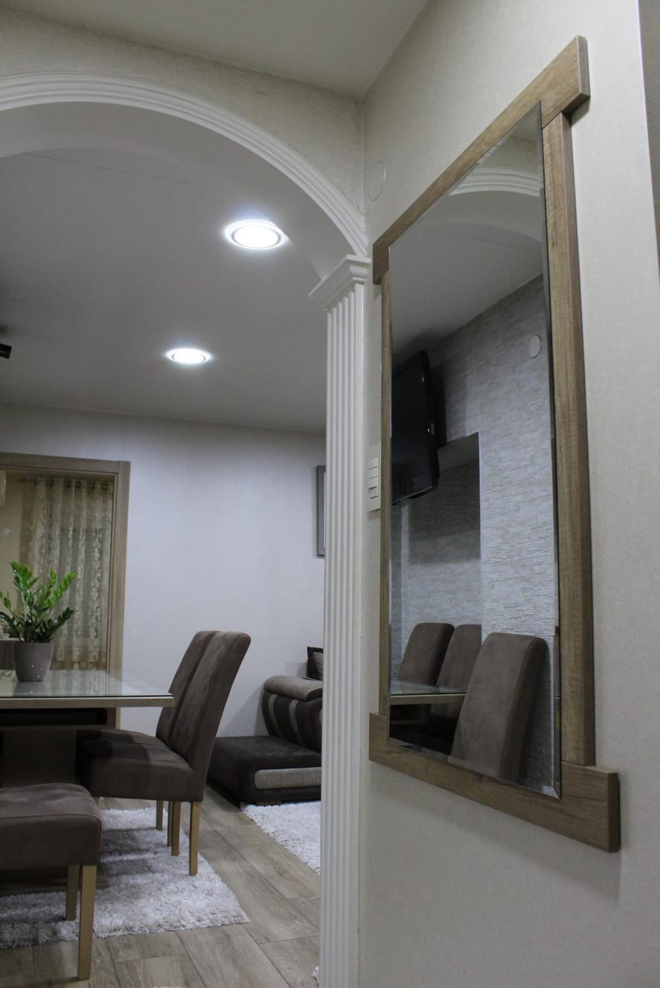 TV and multimedia, Seating area