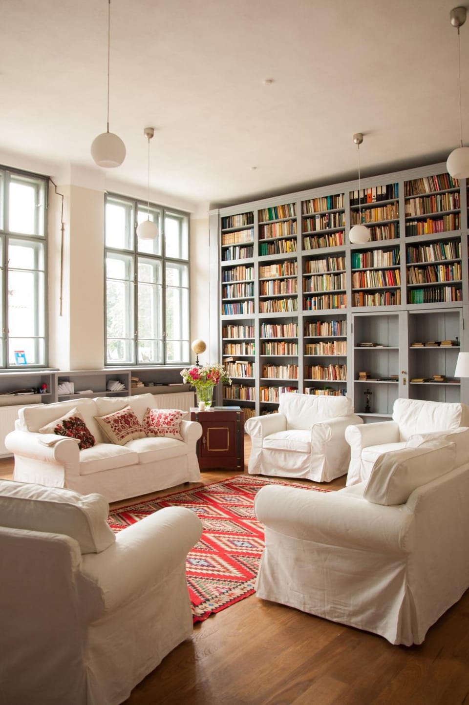 Library, Living room, Seating area