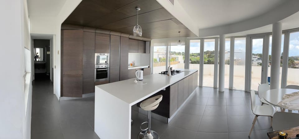 Kitchen or kitchenette, Dining area, dishwasher, oven, stove, toaster