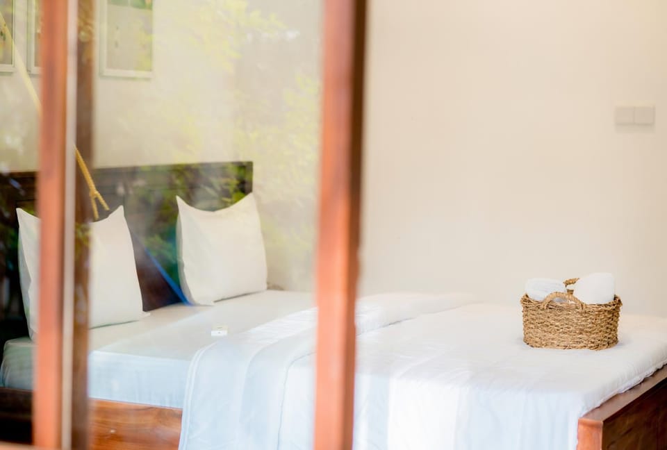 Bed, Garden, Garden, Photo of the whole room, Bedroom, Garden view, Garden view