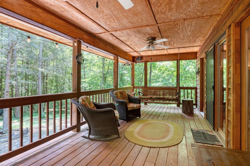 Whiskey in the Woods Chalet in Great Smoky Mountains