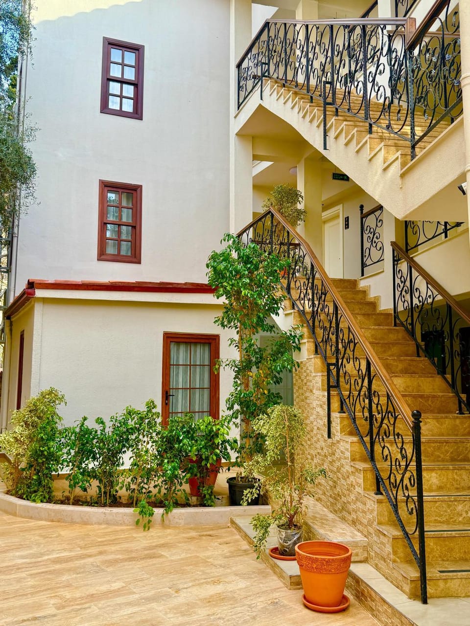 Property building, Day