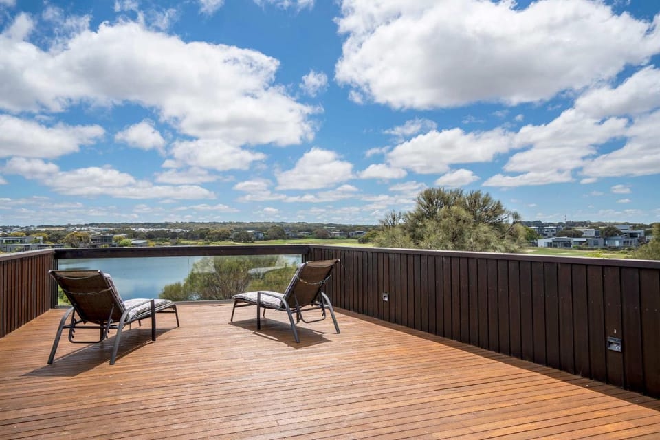Balcony/Terrace, River view