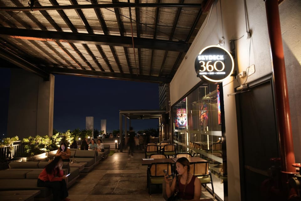 Lounge or bar