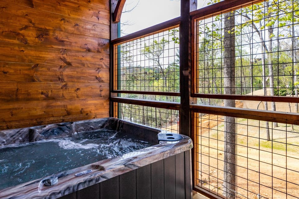 Natural landscape, Hot Tub, Hot Tub, Balcony/Terrace, Balcony/Terrace, Evening entertainment