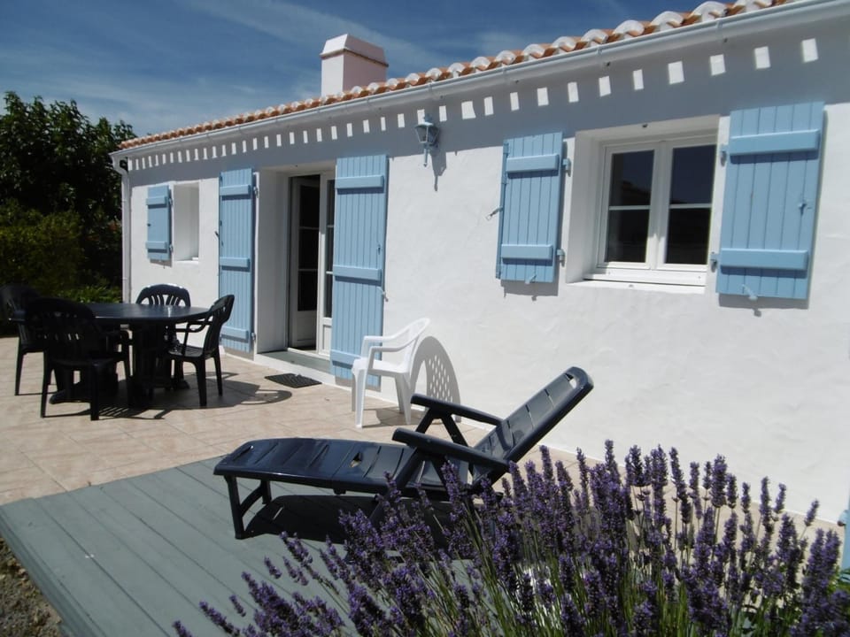 Maison confortable à La Guérinière, proche plage, animaux admis - FR-1-823-4 House in Pays de la Loire