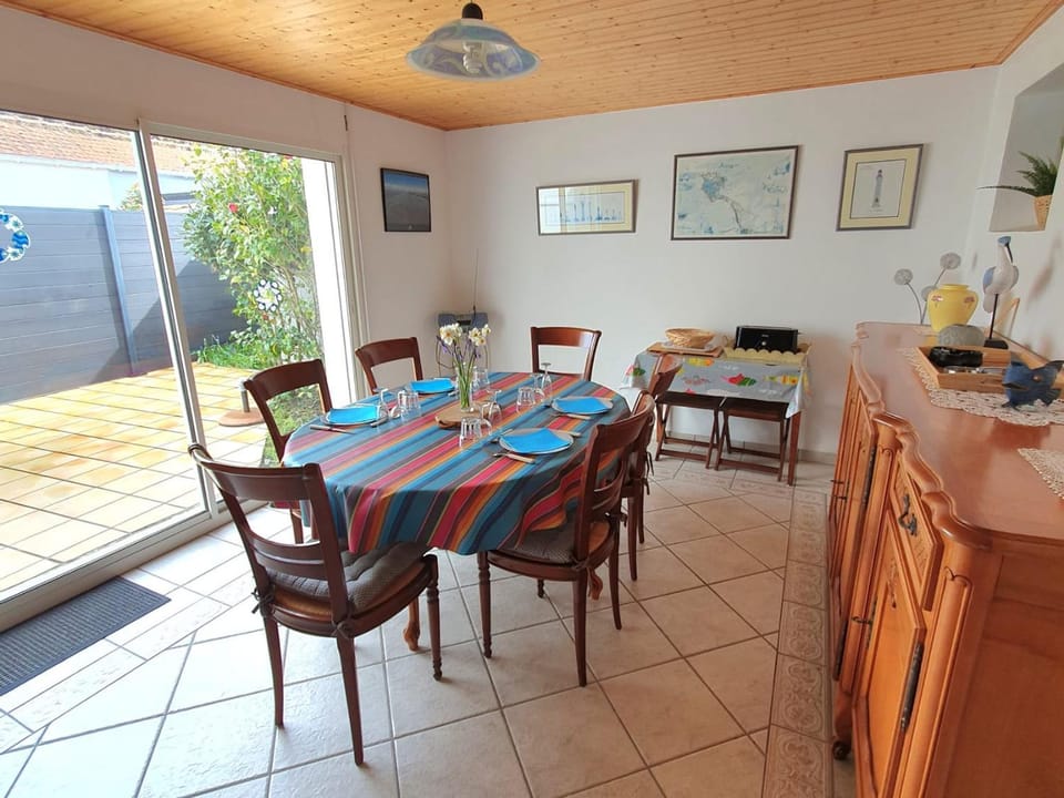 Maison conviviale à Noirmoutier-en-l'Île pour 5 pers, proche centre, animaux admis - FR-1-823-14 House in Noirmoutier-en-l'Île