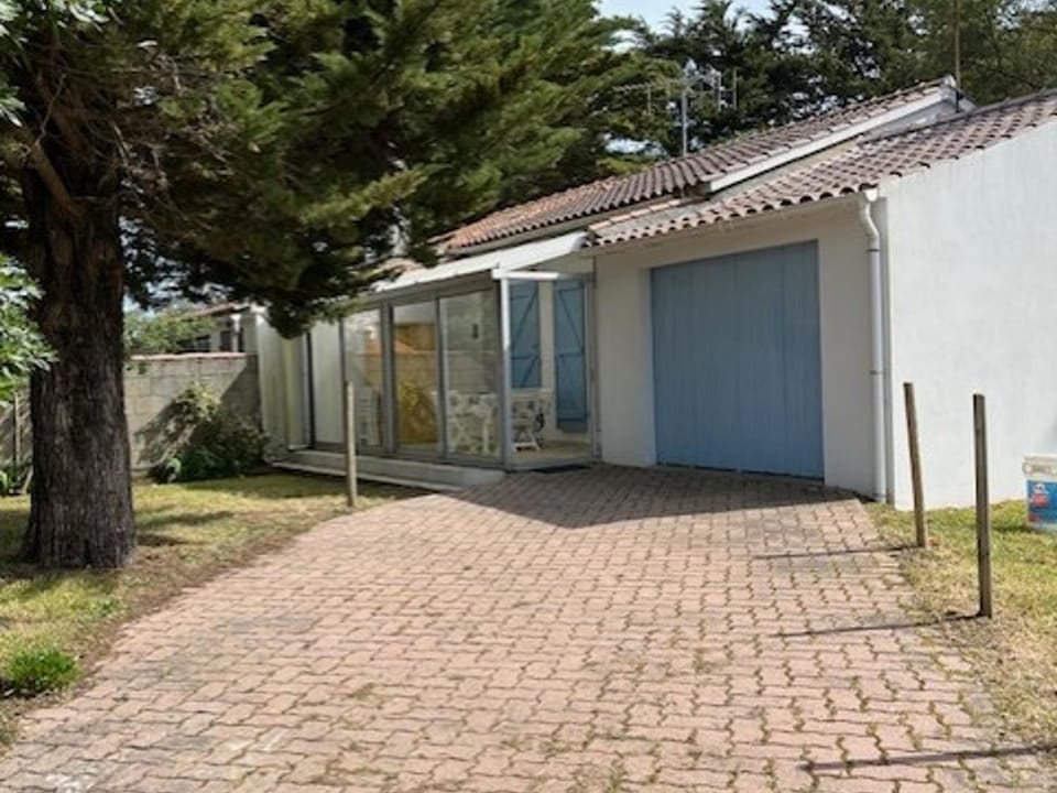 Charmante maisonnette proche plage à Noirmoutier, 4 pers - FR-1-823-18 House in Pays de la Loire