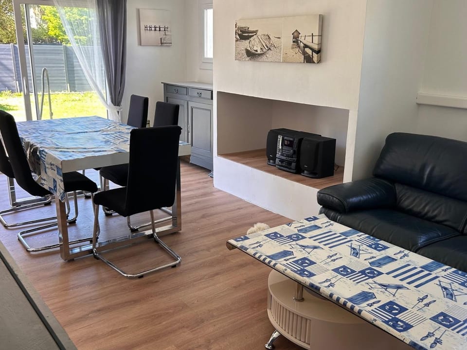 Maison de charme 4/5 pers, proche plage & commerces - FR-1-823-24 House in Pays de la Loire