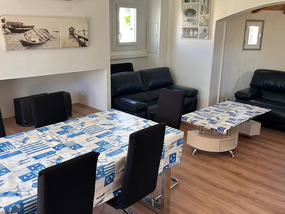 Maison de charme 4/5 pers, proche plage & commerces - FR-1-823-24 House in Pays de la Loire