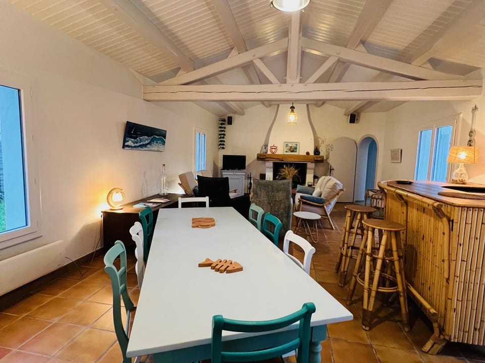 Maison spacieuse à Barbâtre, proche plage, pour 8 personnes - FR-1-823-40 House in Pays de la Loire