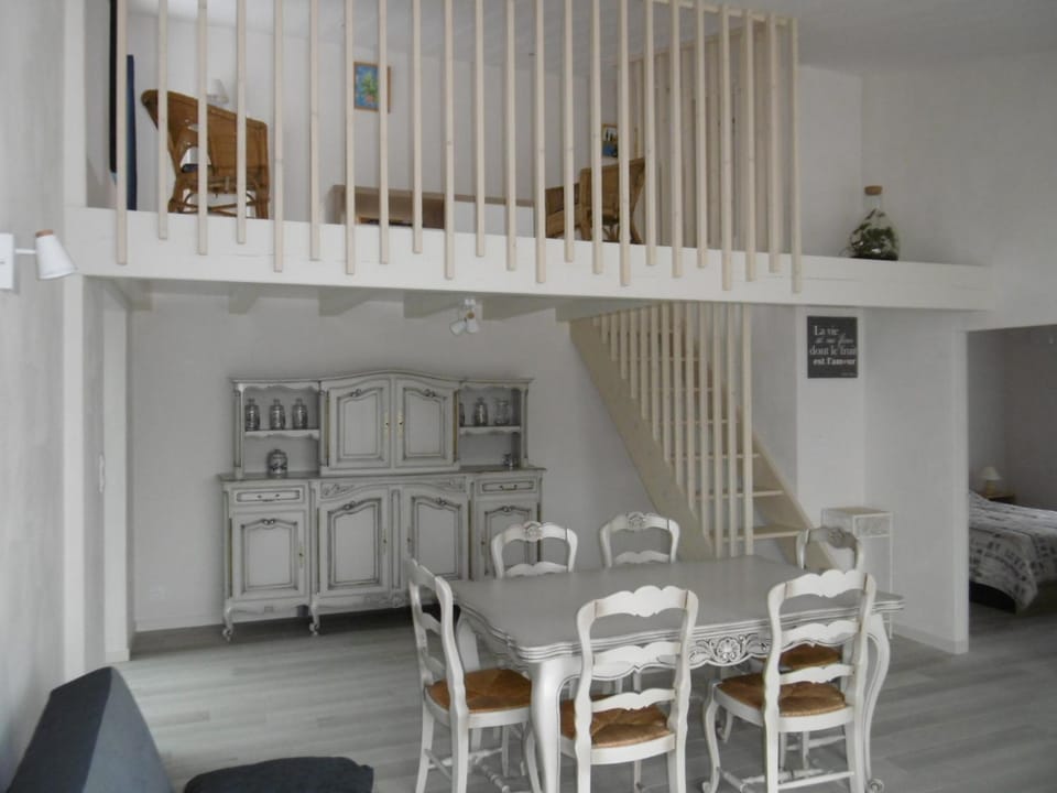 Maison rénovée 6 pers, proche de la plage, terrasse et parking - FR-1-823-47 House in Pays de la Loire