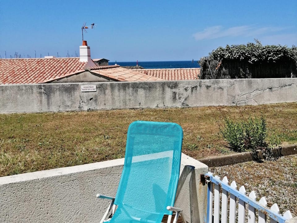 Rez-de-jardin 4 pers proche plage et port Noirmoutier - FR-1-823-32 Apartment in Noirmoutier-en-l'Île