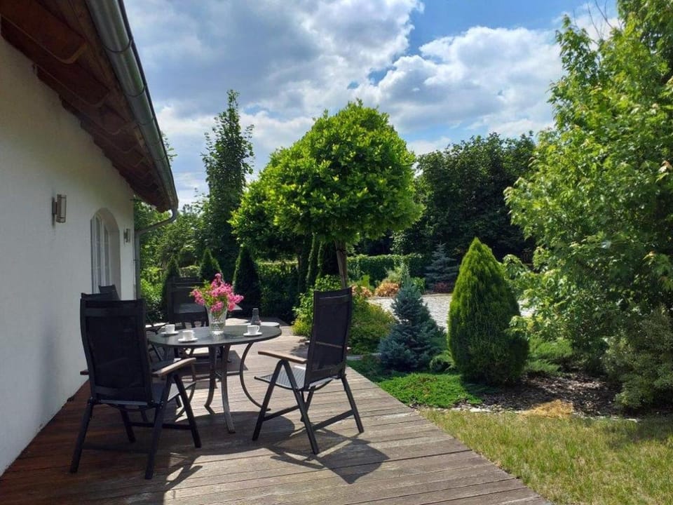 Patio, Spring, Day, Garden, Balcony/Terrace, Other, Other, Other, Dining area, Evening entertainment, Garden view