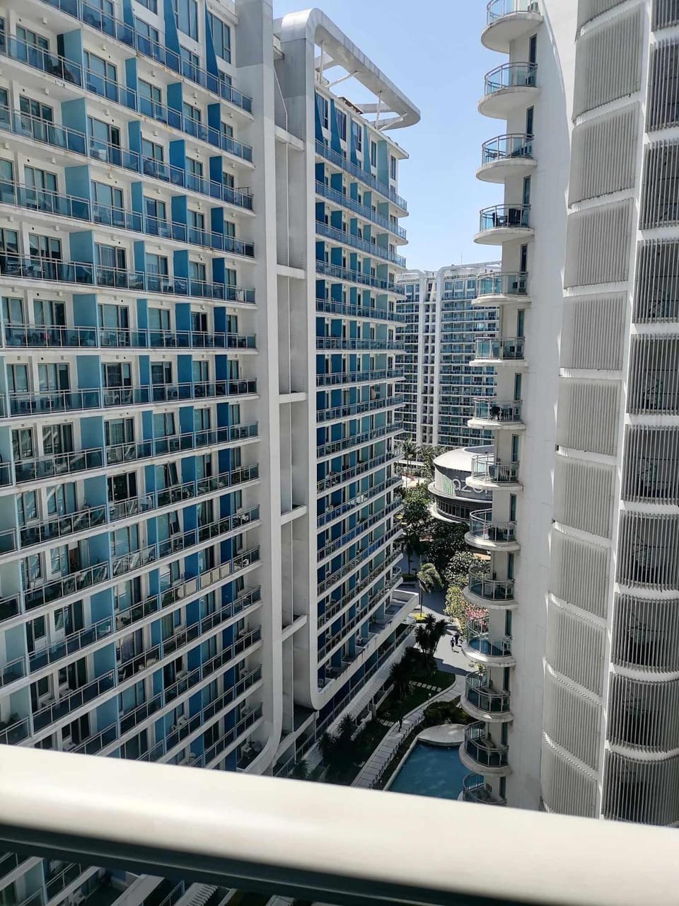 Property building, Day, View (from property/room), Balcony/Terrace