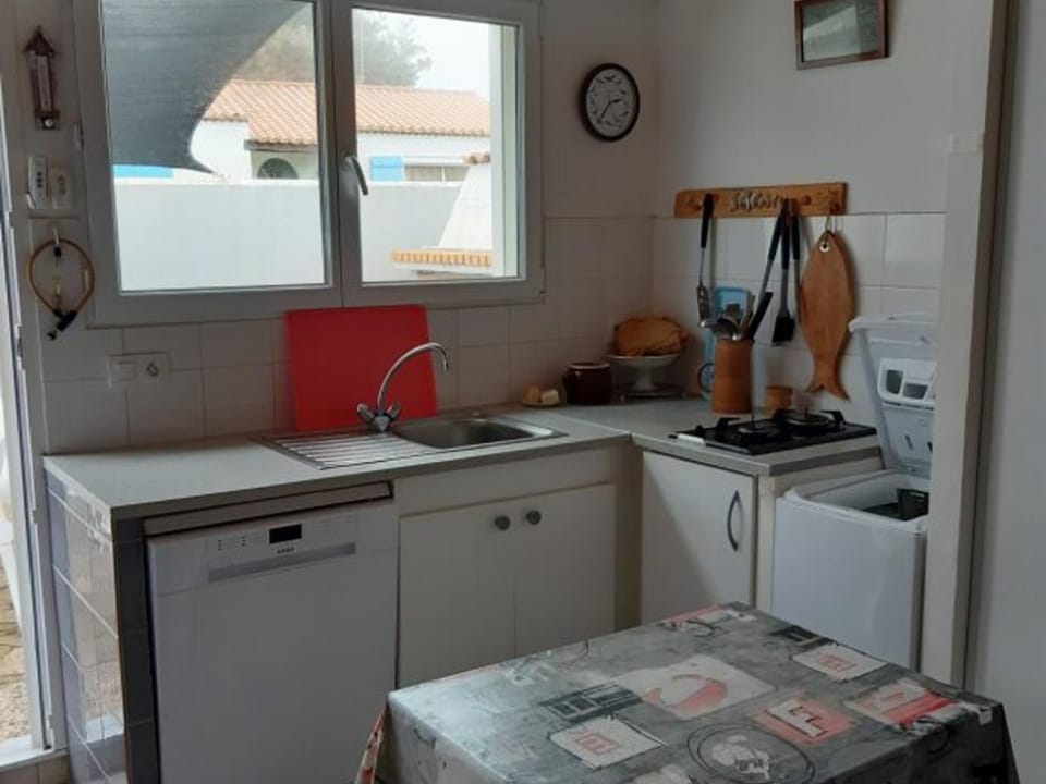 Maison Noirmoutier 7 Pers, Proche Plage, Wifi - FR-1-823-54 House in Pays de la Loire