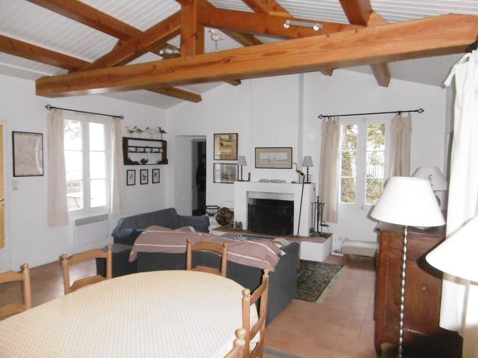 Villa 6 Pers à Noirmoutier avec Accès Direct à la Plage - Animaux Bienvenus - FR-1-823-51 House in Noirmoutier-en-l'Île